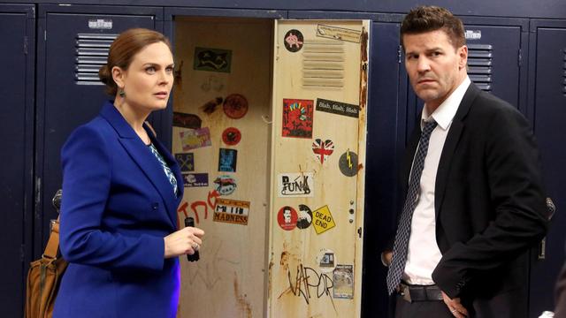 Bones 10x12