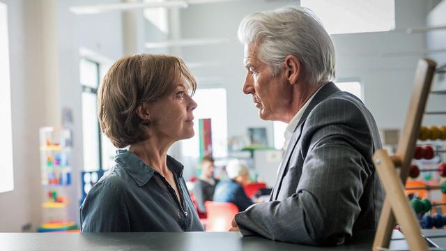 MotherFatherSon 1x6